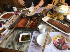 -月满大江经典成都火锅(麻城店)