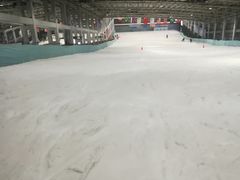 -乔波室内滑雪场