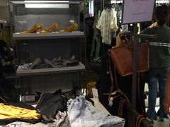-ZARA(凯德乐峰广场店)