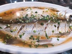 太湖清蒸白鱼-呼吸森林·生态农庄农家乐私房菜