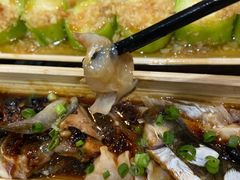 -胡须哥网红竹筒菜