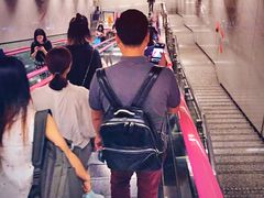 -红土地(地铁站)