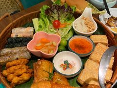豆腐春卷烤鸡糯米饭鸡排-南越郡·越式风味餐厅(青秀万达店)