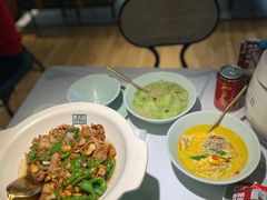 -费大厨辣椒炒肉(高铁吾悦广场店)