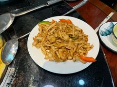 -铁锅炖灶台鱼老三炖鱼馆