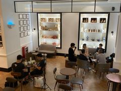 大堂-星巴克臻选(广州沙面店)