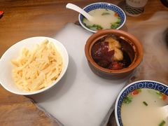 -李犟大爆鳝面·手工蟹黄包(湖滨西湖店)