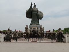 -汉长安城未央宫国家考古遗址公园