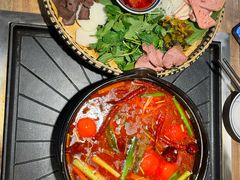 -楠小云·云南鲜菌·鲜牛自助火锅(九眼桥店)