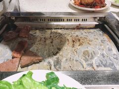 -爱客得牛排海鲜烤肉·火锅自助(春熙路黑金好店)
