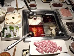 -海底捞火锅鲜切牛肉主题店(长寿路店)