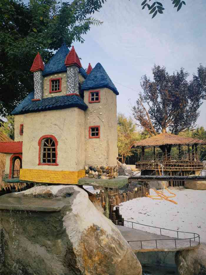 陕西省西安市植物园-"西安植物园曲江园区建好后,还是第一次来这.