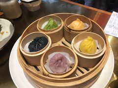 清新五彩小笼包-龍堂蟹黄小笼包(万家丽店)