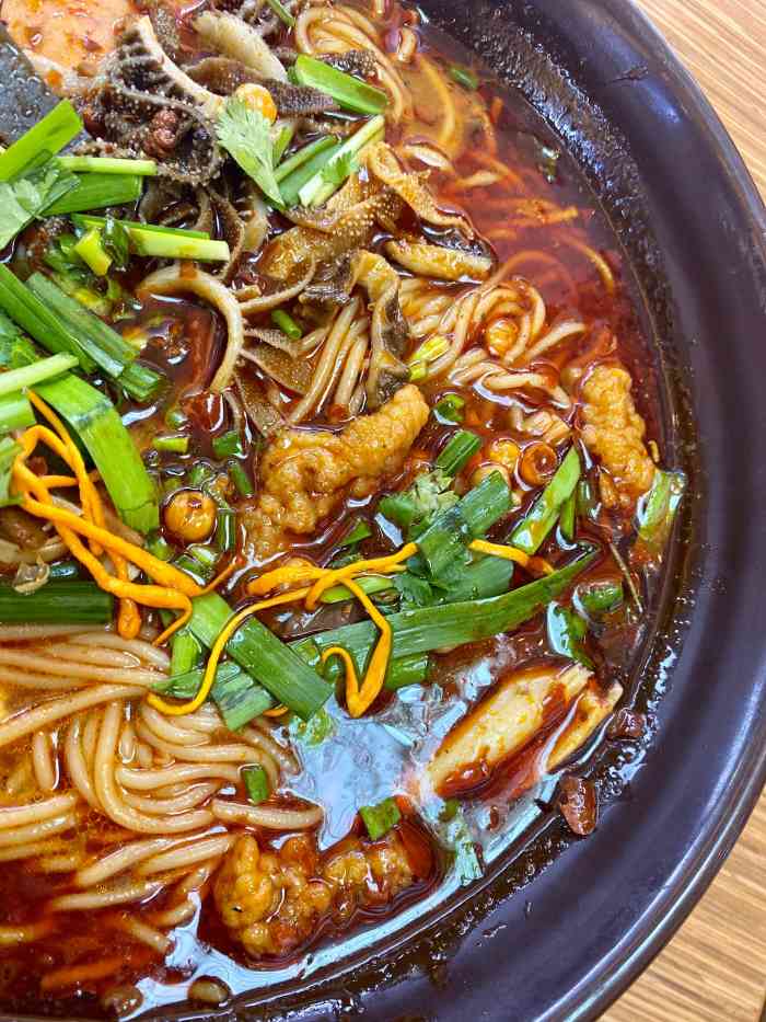 吃饭,就是线,面条  「火锅毛肚米线」老实说很一般