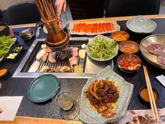 -臻牛烤肉