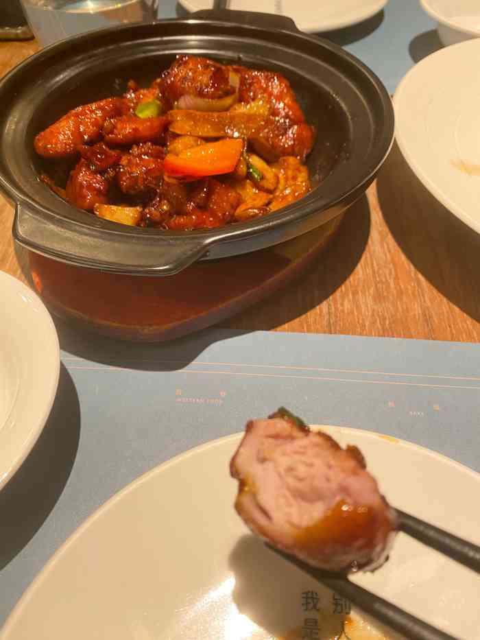 鹿桃·新粤菜(大融城店)-"[薄荷]环境:就在海底捞隔壁 一上电梯就.