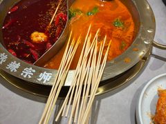 番茄红油鸳鸯锅-热辣宗师·串串火锅(万达金街店)
