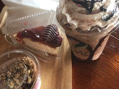 -Cha Café and Bistro