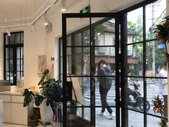 -Fridi Patisserie Cafe