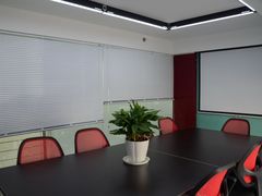 -绿地汇创国际广场-停车场