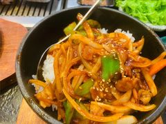 -臻牛烤肉