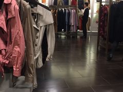 -东荟城名店仓