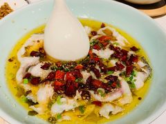 招牌酸菜鱼-港丽餐厅