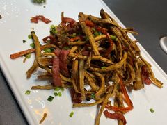 茶树菇炒培根-魏公馆(昆太路店)