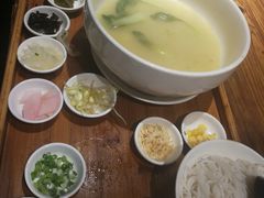 秀才米线-茶花妹子云南餐厅(北大店)