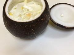 -志龙皇冠吃货椰子铺