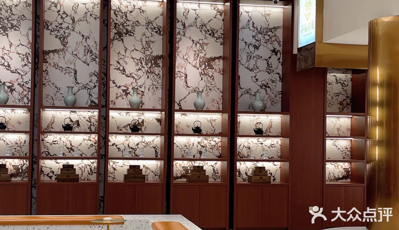 广州探店｜新晋粤菜茶楼又多一个喝早茶餐厅。