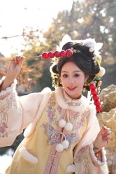 -一揽芳华汉服旗袍体验馆(拙政园店)