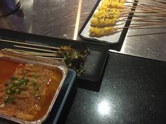 -依呀呀ktv烧烤小串(中山西路店)