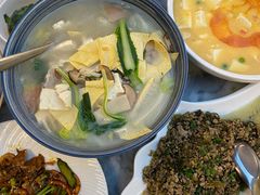 -蔼若春.传承三十年云南菜(金碧公园店)