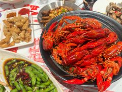 -肥肥虾庄·金牌油焖大虾(汉口城市广场店)