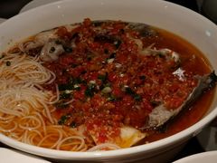 剁椒鱼头-费大厨辣椒炒肉(万家丽一店)