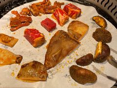 烤肉-钱小奴海鲜自助黑金店(杭州滨江龙湖店)