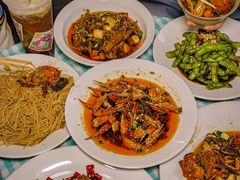 -捌贰虾蟹·江湖菜馆(江汉路店)