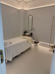 -苑苑vbeauty科技美容SPA