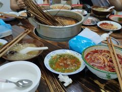 -咏勝锑锅麻辣烫(净居寺路总店)