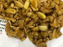 蒜爆肉-春水锅贴·传统鲁菜(大明湖店)