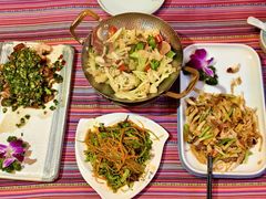 -香巴拉云南餐厅(华莱坞店)