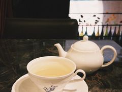 -LESCEDARS Brasserie Bistro香柏树