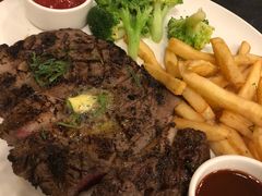 肉眼牛排-WOLFGANG PUCK KITCHEN & BAR(迪士尼小镇店)