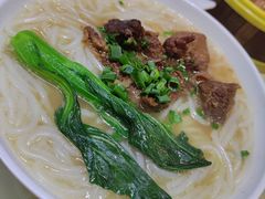 牛腩汤靓米线-明泉居茶点荟(车陂店)