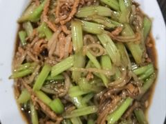 -香滨园骨架王(民生路店)