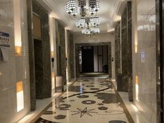 -万泊酒店(长沙五一广场国金中心店)