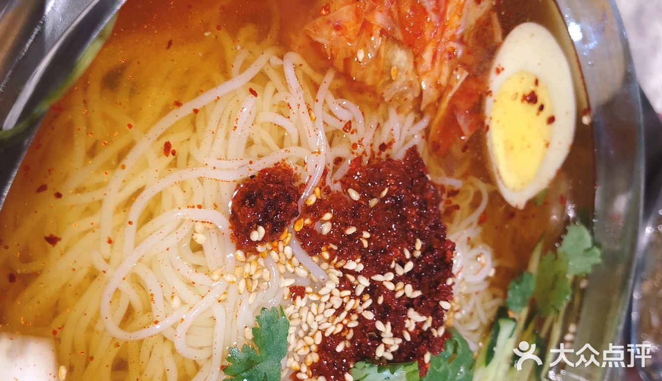 有点老,不过我烤的牛肉真是棒呀,冷面味道也不错