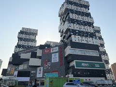-资和信百货商场