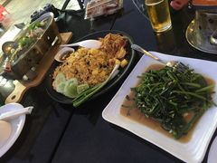 菠萝饭-The Dishes Seafood & Restaurant